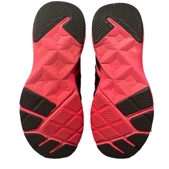 New Balance 877 V1 Walking Sneakers Black/Pink Size 7.5 - Picture 5 of 6